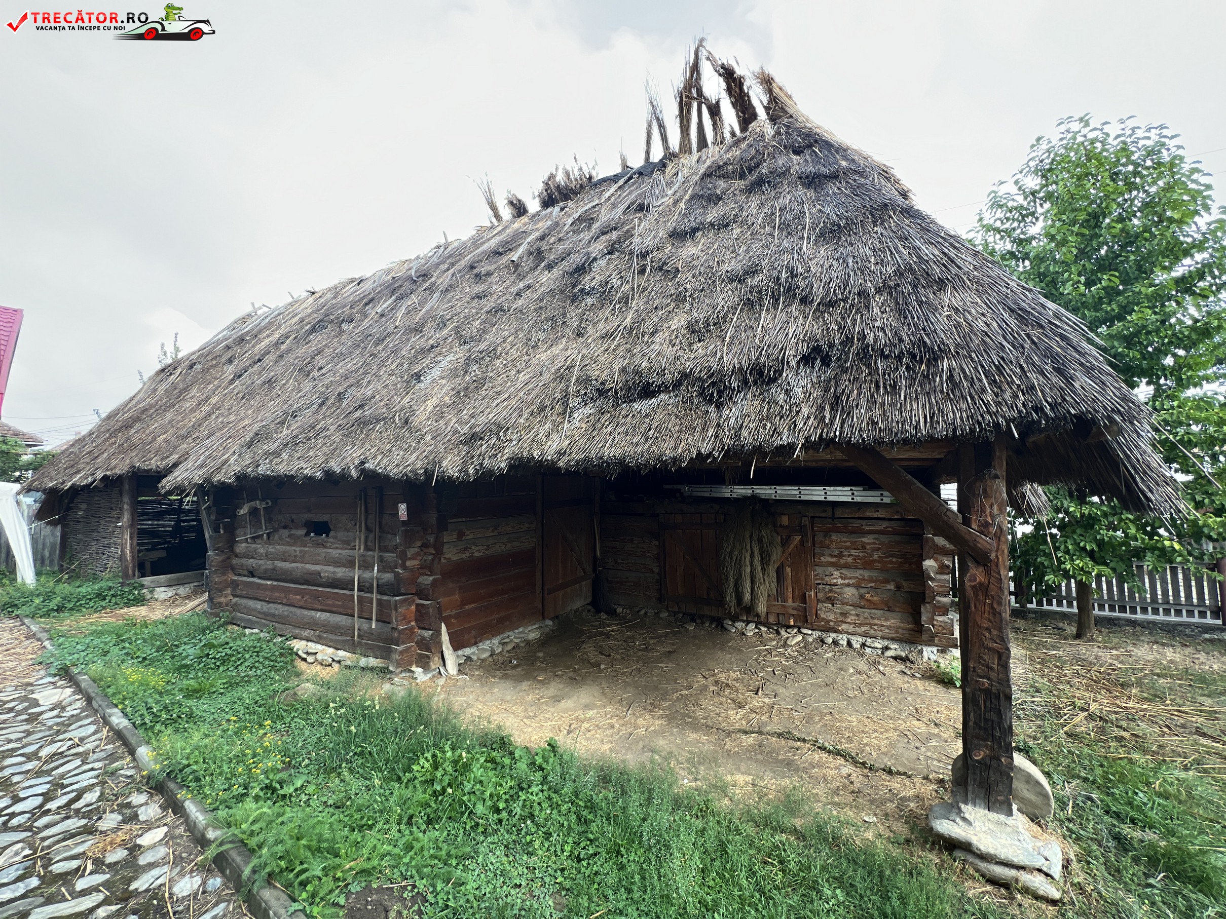Muzeul Badea Cârțan. Galerie Foto Imagini cu Obiective Turistice